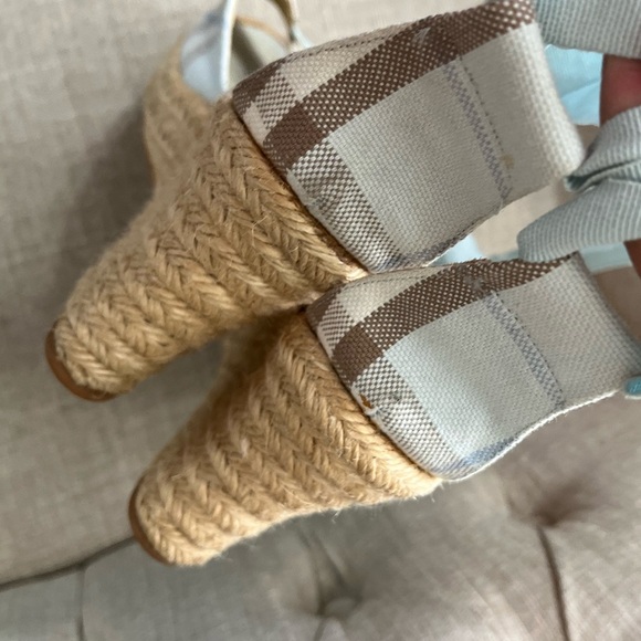 BURBERRY Nova Check Espadrille Wedges - Picture 9 of 9
